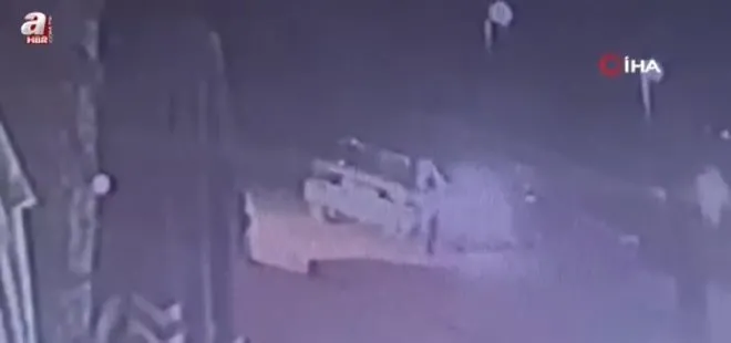 Konya'da otomobilin altında kalan yayayı vatandaşlar kurtarıldı