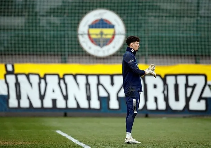 Son dakika | İşte Fenerbahçe’nin yeni orta sahası! Belözoğlu kurguyu değiştirdi