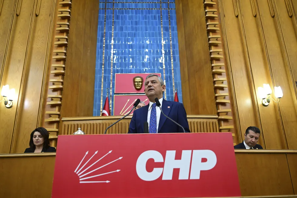 1784279252657.jpg CHP'de Özgür Özel'in yol haritası belli oldu! Yeni partiye kimler geçecek? - 3