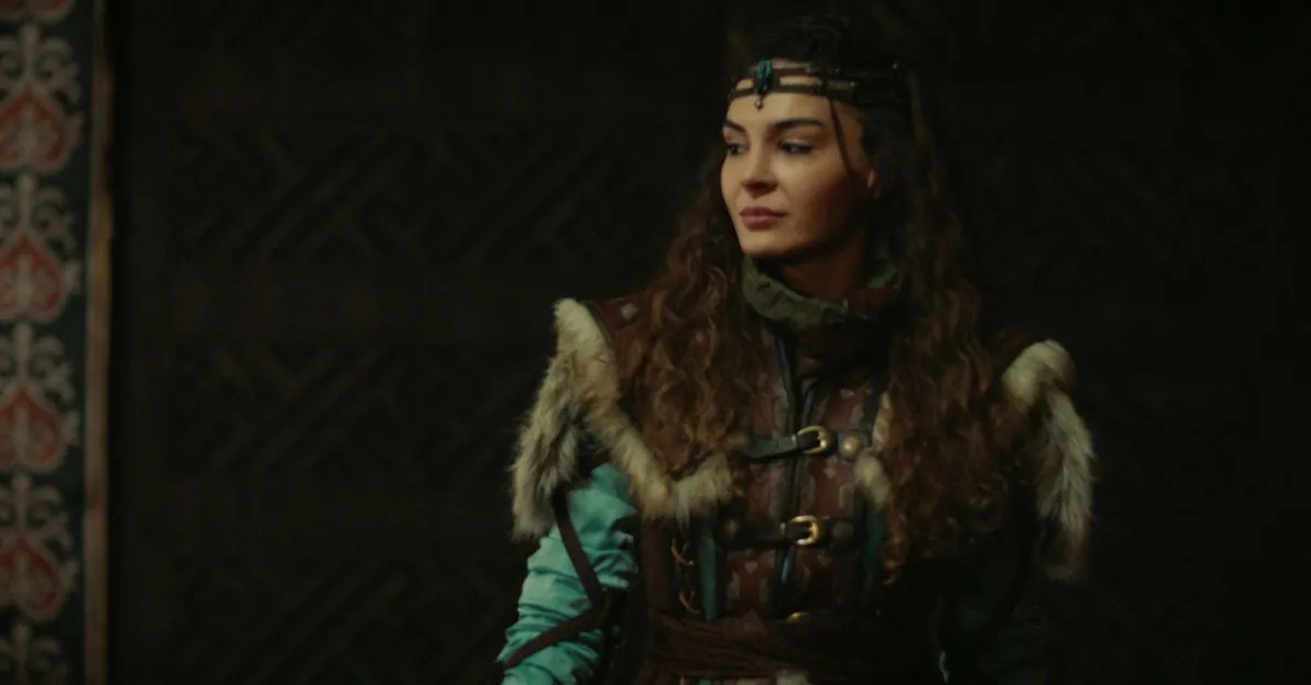 Destan 15. yeni bölüm fragman izle | ''Ben bu sevdaya yeltenmem dedim ama zaten vurulmuştum Akkız’a..."