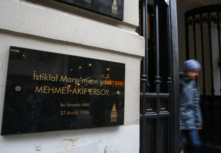 Türk milletinin bağımsızlık mücadelesinin simgesi: Mehmet Akif Ersoy