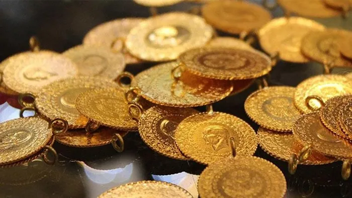700 lirayı geçen gram altın ne kadar oldu? Çeyrek altın 1000 liranın altına geriledi mi? Kapalıçarşı'da son durumu ne? CANLI - 3