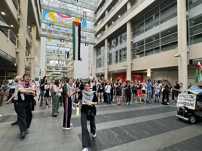 cenevre-universitesindeki-filistine-destek-eylemi-eylem-7nci-gunde-de-devam-etti-1715621426846.jpg Cenevre Üniversitesi'ndeki Filistin'e destek eylemi! Eylem 7'nci günde de devam etti - 2