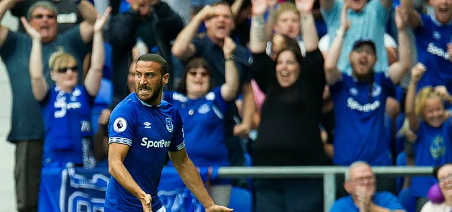 Beşiktaş Cenk Tosun’u Everton’dan kiraladı