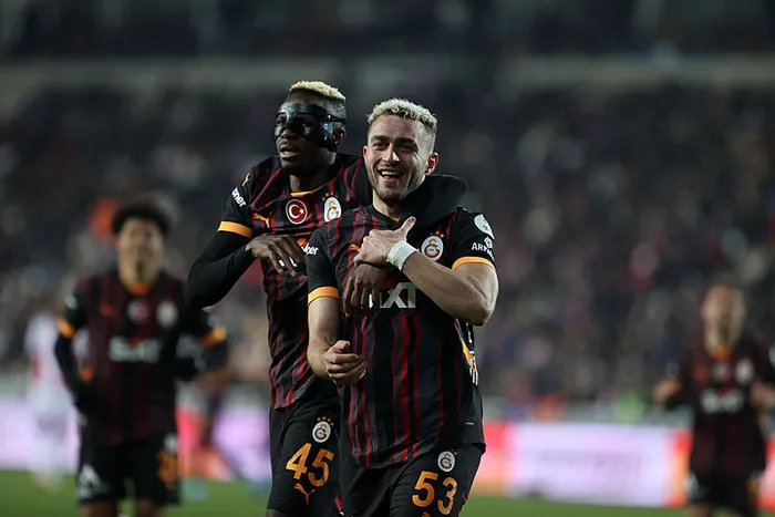 Sivasspor-Galatasaray maçı için çarpıcı yorum: Turgut Doman hemen düdüğünü asmalı!