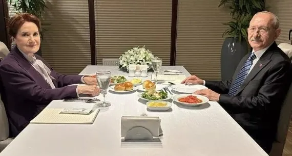 chp-yandasi-mangir-merdan-yanardagdan-6liya-hdp-ile-is-birligi-tarihsel-gorev-cagrisi-ak-parti-secmeni-ve-isla-1672590845087.jpg CHP yandaşı Merdan Yanardağ'dan AK Parti seçmeni ve İslam dünyasına hakaret! 6'lı masaya HDP ile iş birliği çağrısı - 5