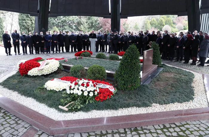 Son dakika: Başkan Erdoğan anıt mezara! Turgut Özal'ın vefatının 28. yılı - 1