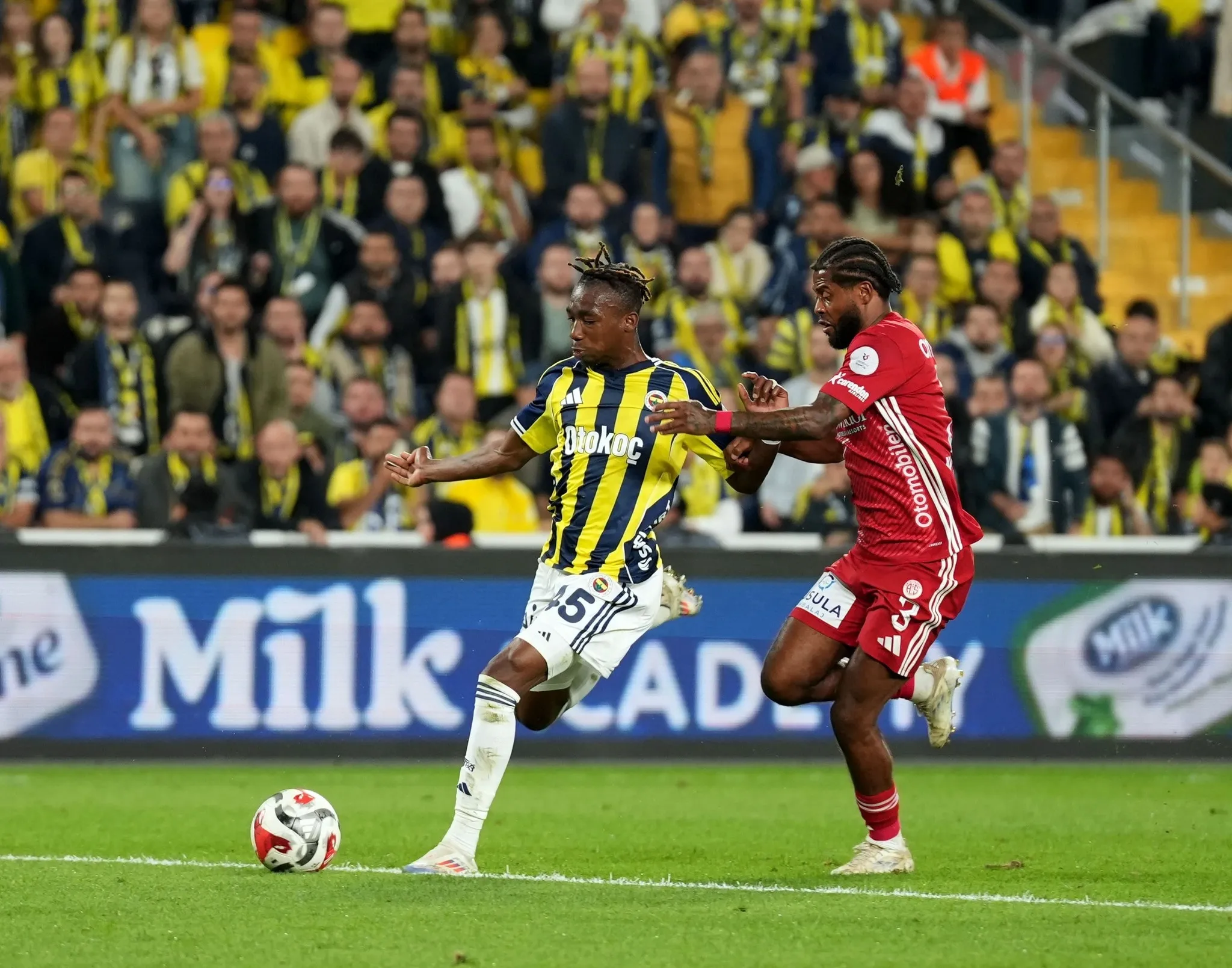 Fenerbahçe zorlu Antalyaspor deplasmanında!