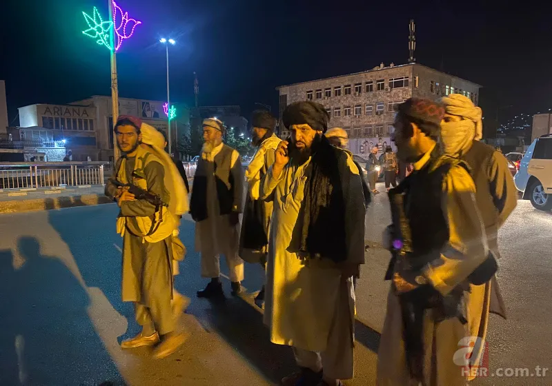 Afganistan'da neler oluyor? Taliban başkent Kabil'i ele geçirdi! İşte son durum 23