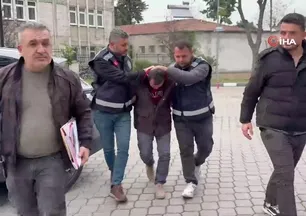 Üvey oğlunu bıçaklayarak öldürdü