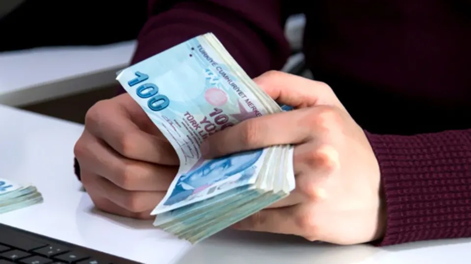 Resmi gazetede yayımlandı! Artık para transferi yaparken...