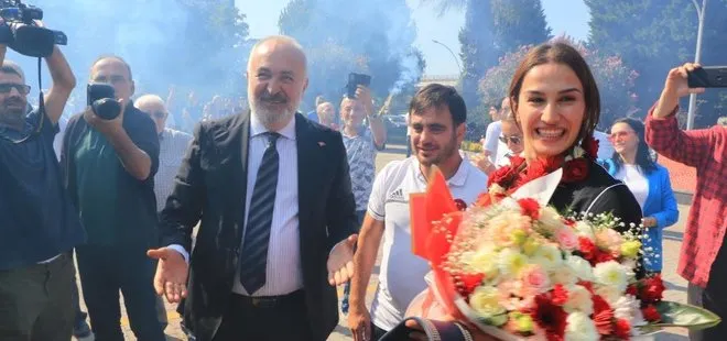 Dünya şampiyonu Çavuşoğlu Yalova’da coşkuyla karşılandı