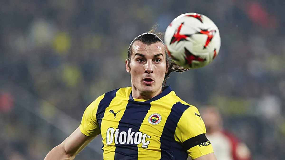 Fenerbahçe'de Çağlar Söyüncü sakatlandı