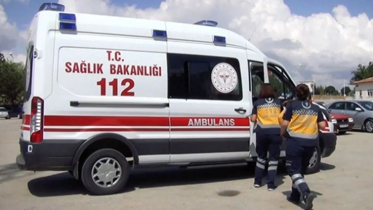 Sağlık Bakanı Kemal Memişoğlu duyurdu! Bayram tatili boyunca 11 bin 400 Acil Sağlık Hizmetleri personeli görev yapacak