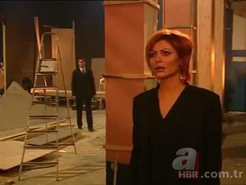 Kurtlar Vadisi dizisinde Süleyman Çakır'ın kardeşi Derya'yı canlandıran Seray Sever şoke etti 20