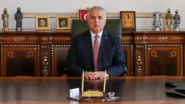 Aziz Yıldırım kimdir, nereli? Yeni Trabzon Valisi Aziz Yıldırım hangi görevlerde bulundu?