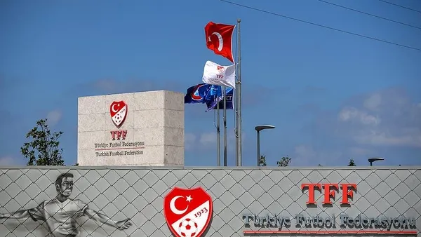 pfdkdan-4-super-lig-takimina-ceza-1683225926153.jpg PFDK'dan 4 Süper Lig takımına ceza - 1