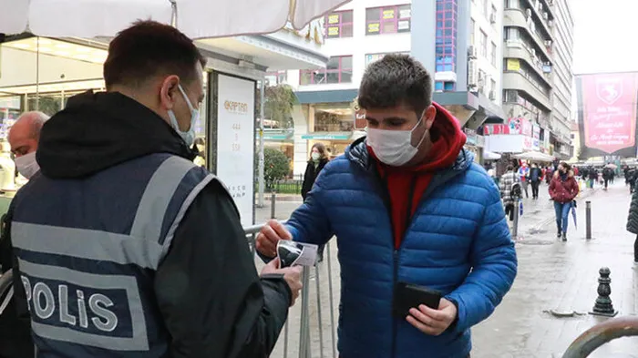 ‘Mutasyon virüs' kaynaklı vakaların artığı Samsun’da büyük panik! 2 maske takın çağrısı - 5