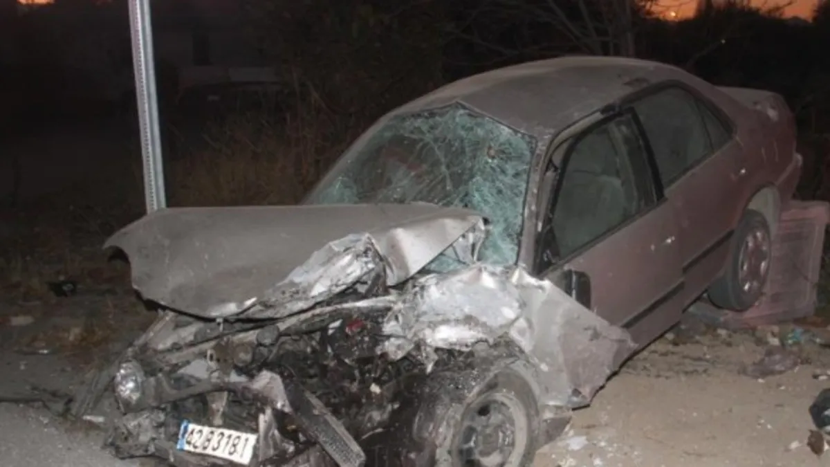 Konya’da traktör ile otomobil birbirine girdi: 2 yaralı