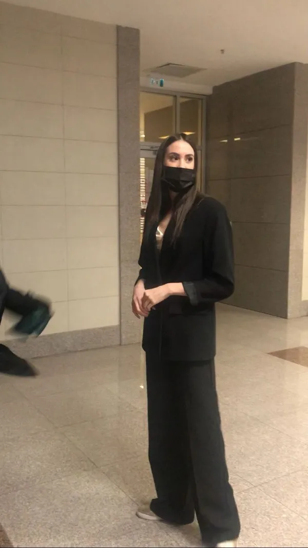1648724965128.jpg Ormanda tecavüz davasında flaş gelişme! Dilara Kurşun mahkemede dehşet gecesini anlattı! “Beni ıssız plaja götürüp…” - 3