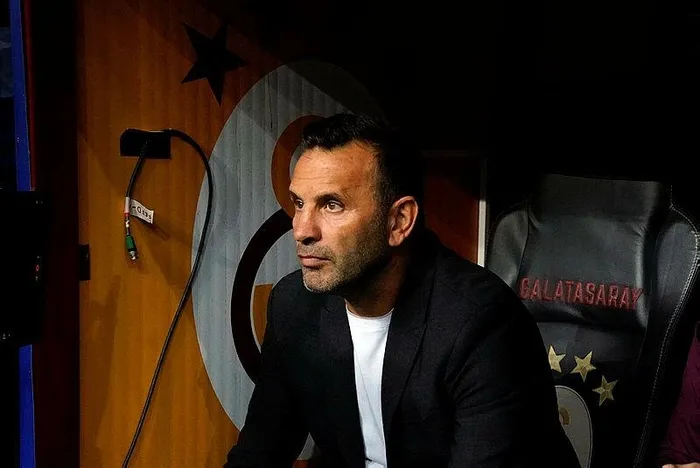 Galatasaray’da Okan Buruk’tan Rafa Silva ve Amrabat transferiyle ilgili flaş sözler: Gündemimizde yok