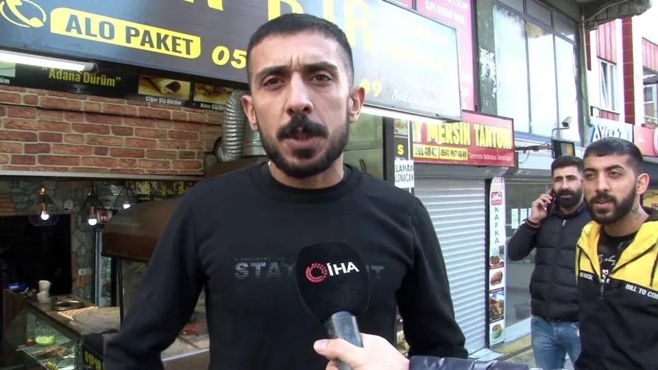 Esenyurt’ta satırla motosikletleri kıran esnaf konuştu : Sinirlenerek vurdum Motosikletler bana ait