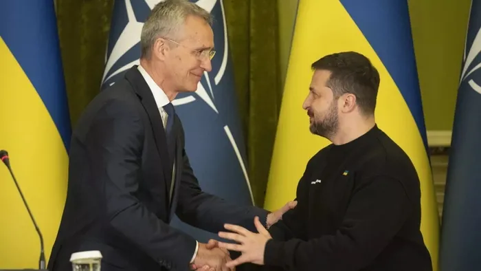 1714416445113.jpeg NATO Genel Sekreteri Stoltenberg'den Ukrayna'ya NATO mesajı: Yeriniz burası! | Putin Batı'yı uyarmıştı: Girerse savaş çıkar! - 3