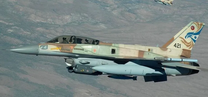 İsrail savaş uçakları Gazze'yi hedef aldı