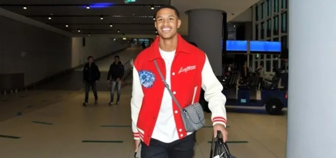 Fenerbahçe’nin yeni transferi İstanbul’da! Jayden Oosterwolde sarı lacivertli formayı giyecek