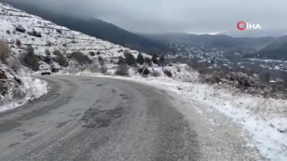 İzmir’de mevsimin ilk karı kamerada