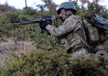 'Boralar' timi kaçan PKK'lıların peşinde