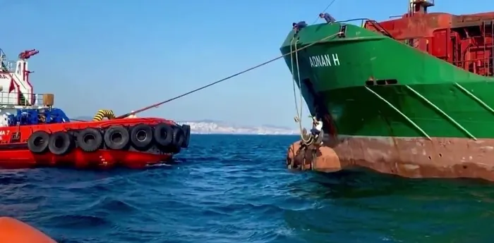 İstanbul Boğazı’nda tehlike! Gemi arıza yaptı - 1