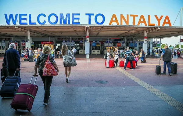 Turizmde rekor kıran Antalya'da sezon 12 aya yayıldı - 2