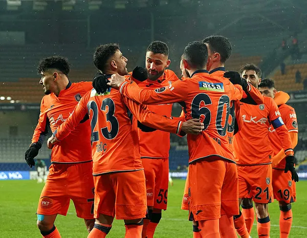 Medipl Başakşehir-Fenerbahçe maçı! Jesus'tan flaş Arda Güler kararı! Sürpriz ilk 11 tercihi - 6