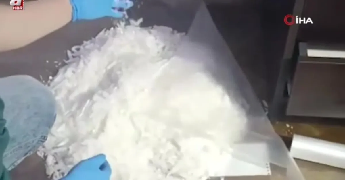 İstanbul'da 218 kilogram metamfetamin uyuşturucu maddesi ele geçirildi