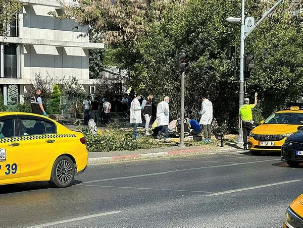 1690207374128.jpeg İstanbul Fatih'te şüpheli çanta alarmı! Ekipler harekete geçti - 1