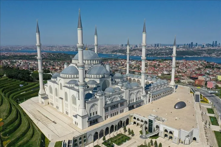 İL İL KURBAN BAYRAMI NAMAZ SAATLERİ 2023 | 28 Haziran 2023 Diyanet namaz vakitleri! Bayram namazı saat kaçta kılınacak? İstanbul, İzmir, Ankara...