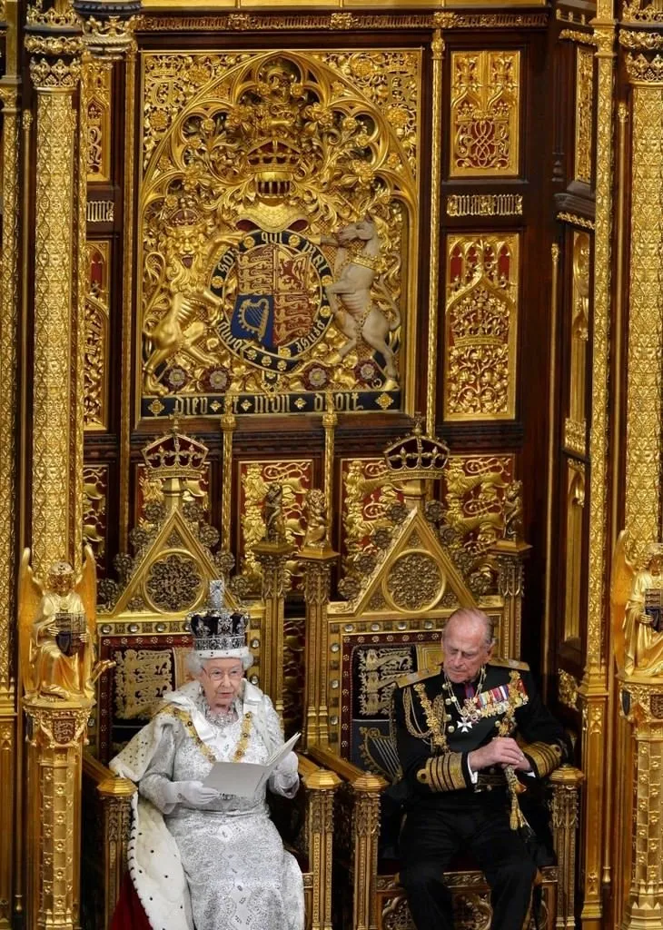 İngiltere Kraliçesi 2’nci Elizabeth 65 yıldır tahtta