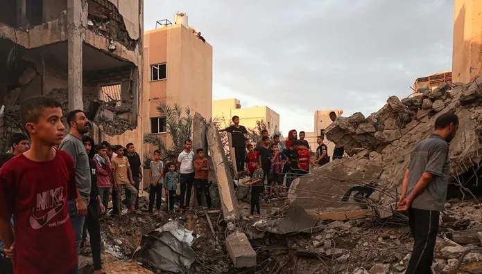 teror-devletinden-gazzede-yeni-saldiri-oluler-ve-yaralilar-var-1733070651754.jpg Terör devletinden Gazze'de yeni saldırı! Ölüler ve yaralılar var - 1