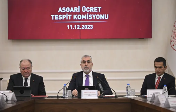 1703481962542.jpg Asgari ücrette son viraja giriliyor! Teklifler masaya geliyor | İşte konuşulan rakamlar... - 1