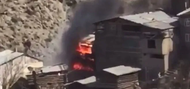 Artvin’de 60 evin küle döndüğü yangının ilk görüntüleri ortaya çıktı