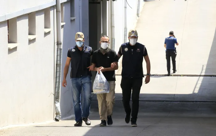 Son dakika: MİT ve Emniyet'ten Adana’da müthiş operasyon! Bombalı eylem hazırlığındaki DEAŞ’lı terörist yakalandı - 1