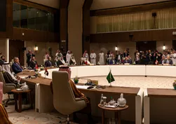 Bakan Fidan’dan Körfez’de kritik diplomasi: Füze tehdidi altında kritik görüşme