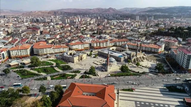 İlk Sahur ve İftar Saat Kaçta Olacak? İl İl İlk oruç kaçta başlayacak ve kaç saat sürecek? İşte 2024 Ramazan imsakiyesi