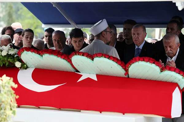 Mehmet Barlas'a veda: Türkiye aşığı bir aksakallıydı - 2
