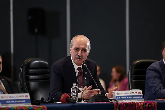 tbmm-baskani-kurtulmustan-yeni-anayasa-mesaji-normallesme-calismalara-katki-saglar-1715427055970.jpg TBMM Başkanı Kurtulmuş'tan yeni anayasa mesajı: Normalleşme çalışmalara katkı sağlar - 1
