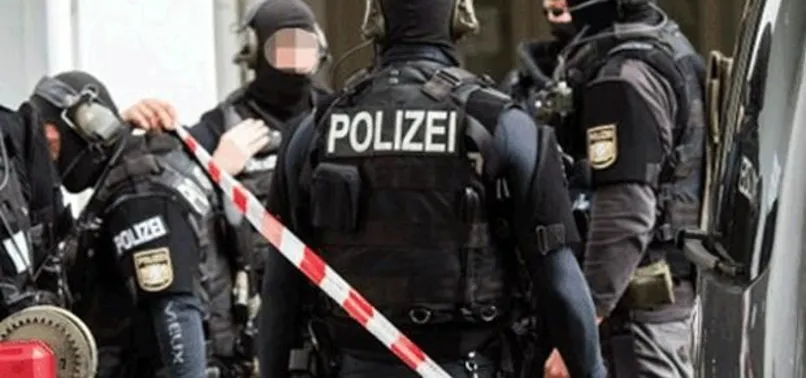 Alman polisinden gözaltındaki Pakistanlı sığınmacıya işkence!