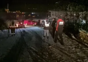 Kiralık ev ararken ormanda mahsur kaldılar!