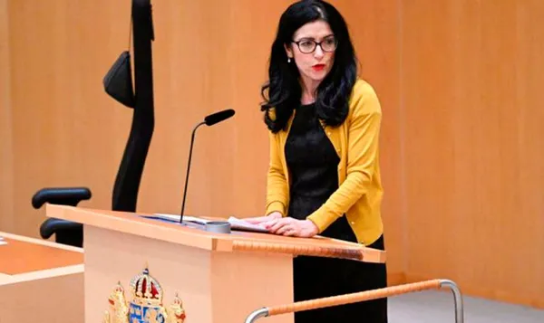 İsveç Dışişleri Bakanı Ann Linde’den iki yüzlü tutum! Hem terörle mücadele dedi hem de Kakabaveh’e sahip çıktı