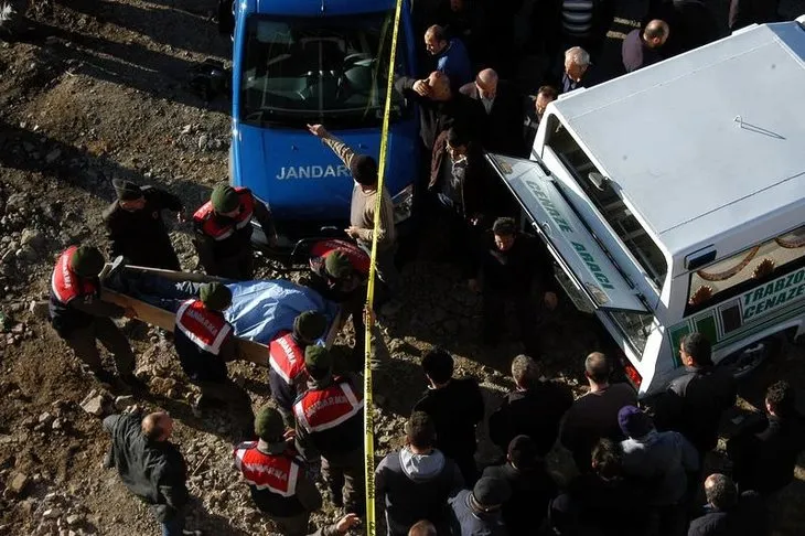 Trabzon'da inşaat iskelesi çöktü